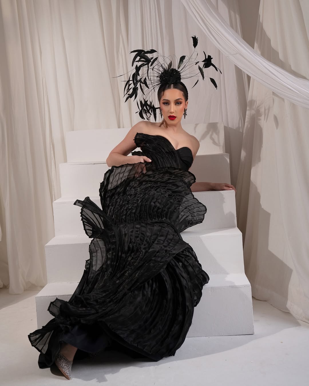 LOOK 8 – ARTISTIC & AVANT-GARDE