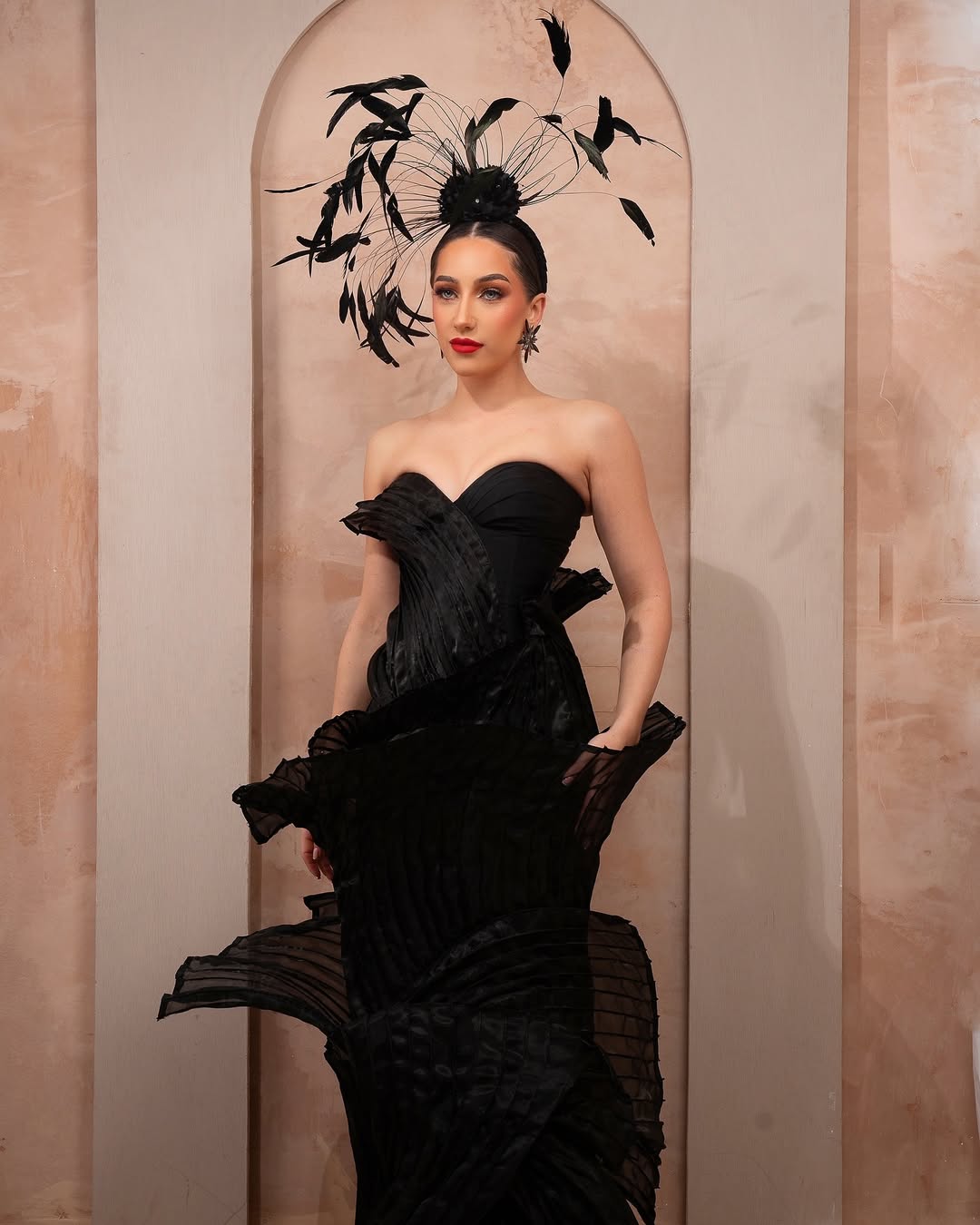 LOOK 8 – ARTISTIC & AVANT-GARDE