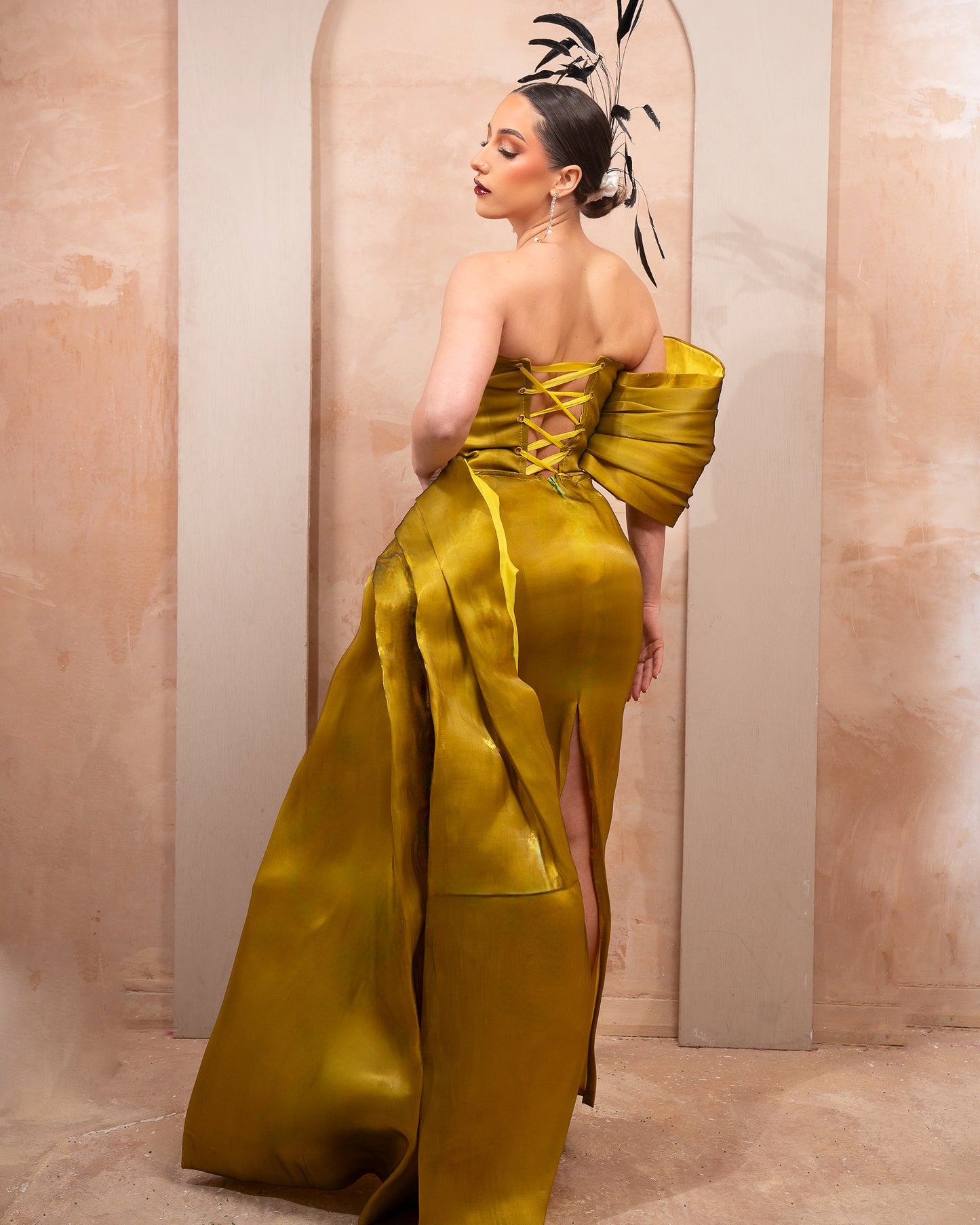 LOOK 7 – OPULENT & EXTRAVAGANT