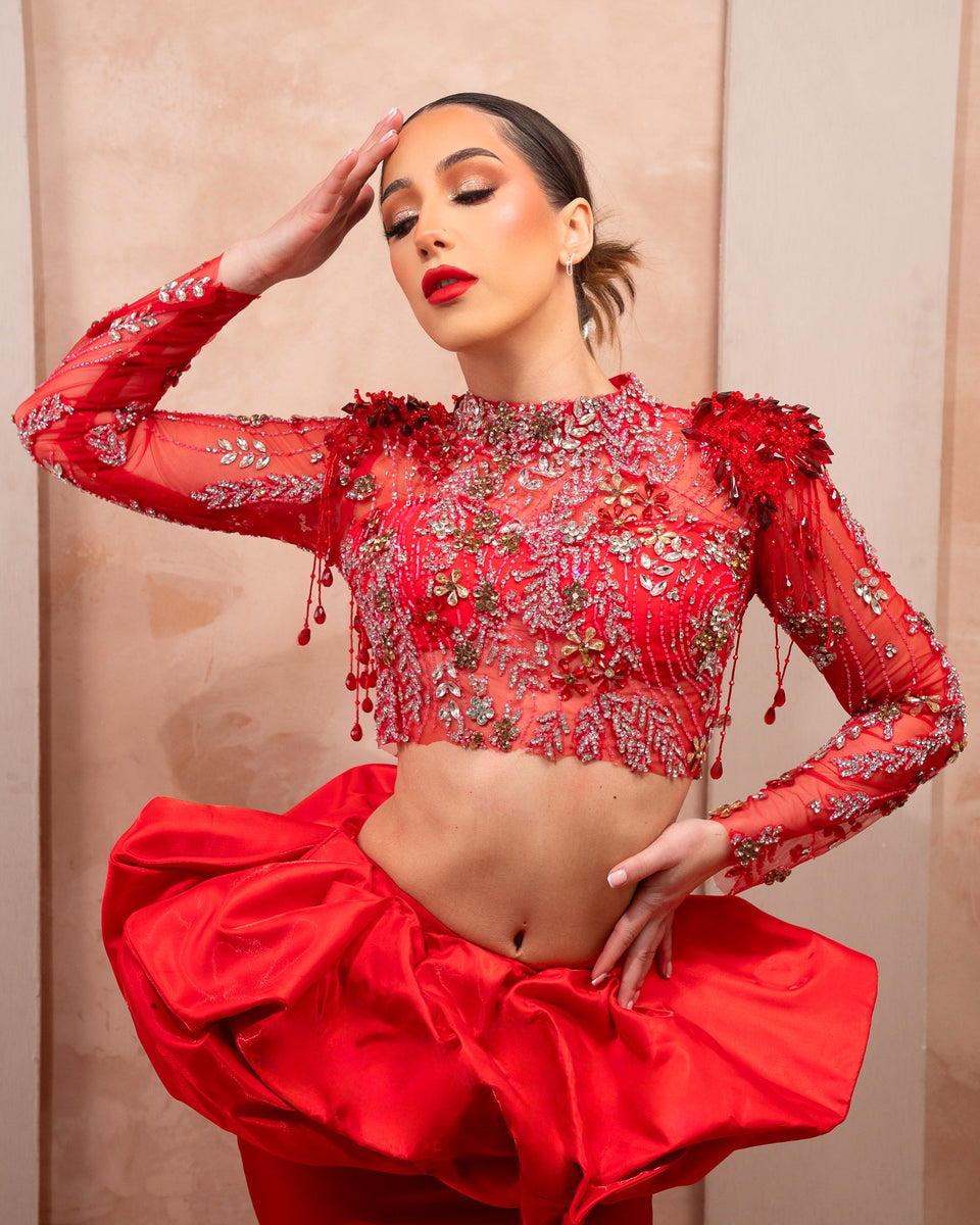 LOOK 3 – FIERCE & REGAL